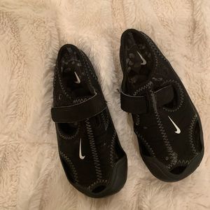 Nike sandals